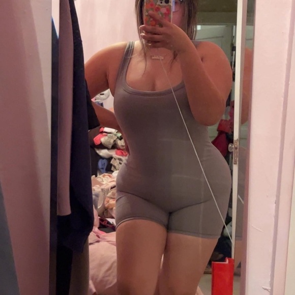 SUPER RARE SKIMS ONESIE ROMPER IN SMOKE - Picture 2 of 2